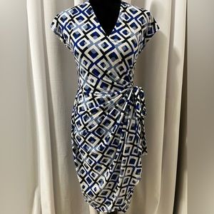 Maggy London Womens Printed V-Neck Wrap Dress